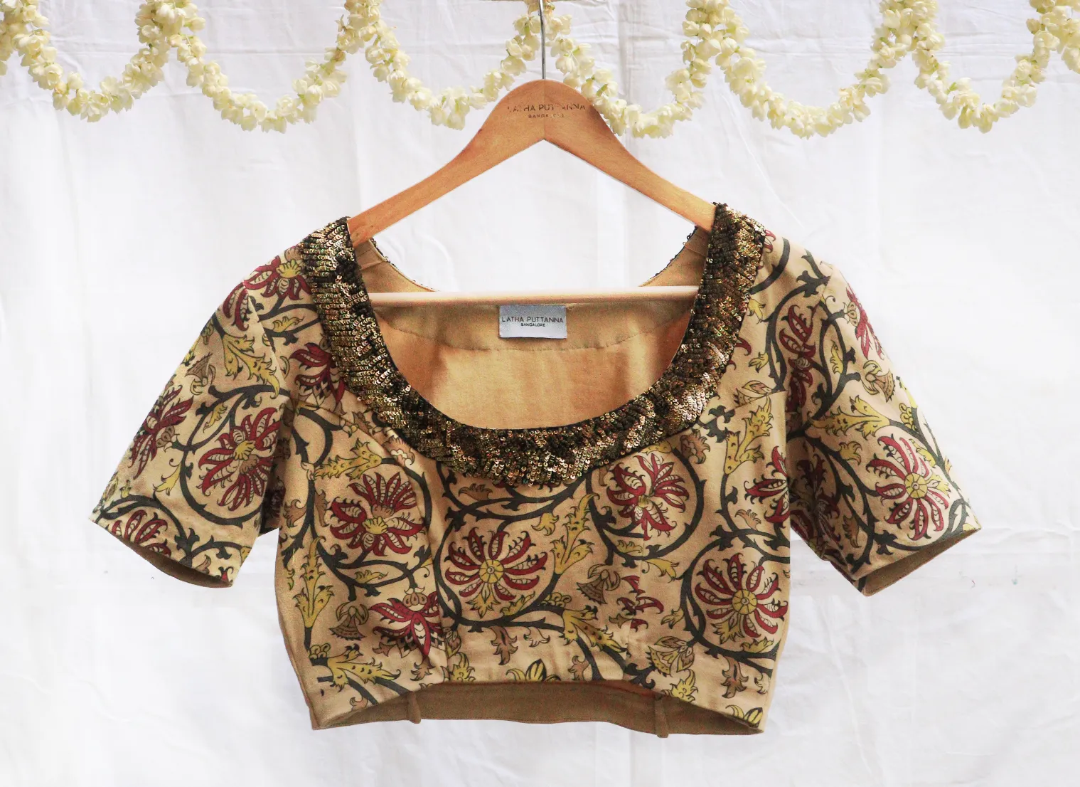 Ivory cream,Digital Print Strechable  knit  blouse