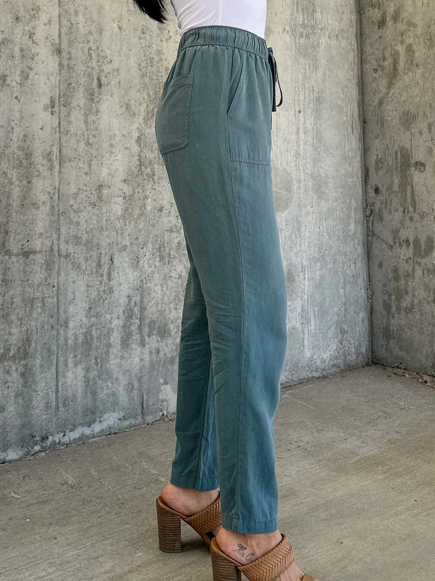 Tapered Straight Drawstring Pants