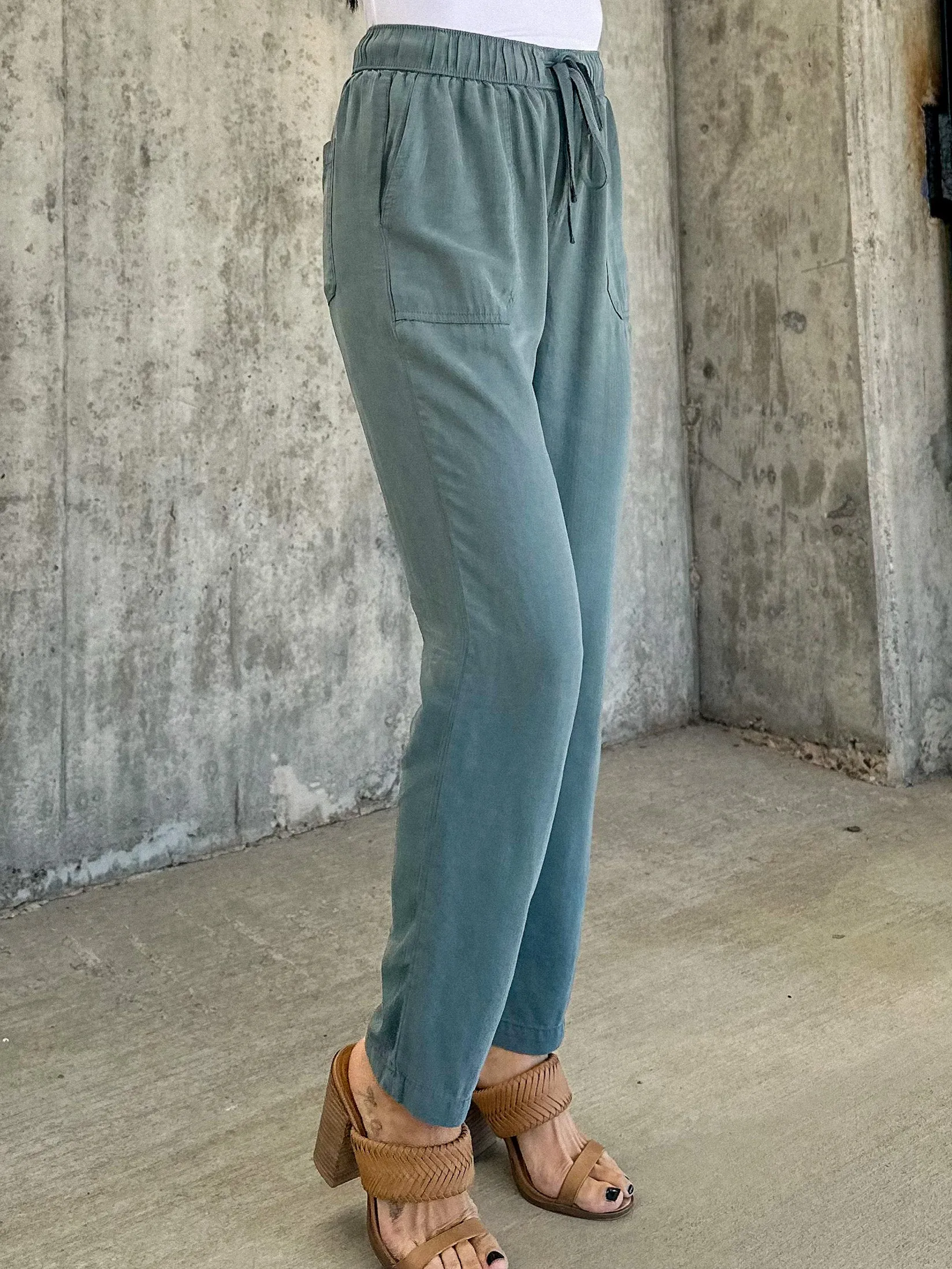 Tapered Straight Drawstring Pants