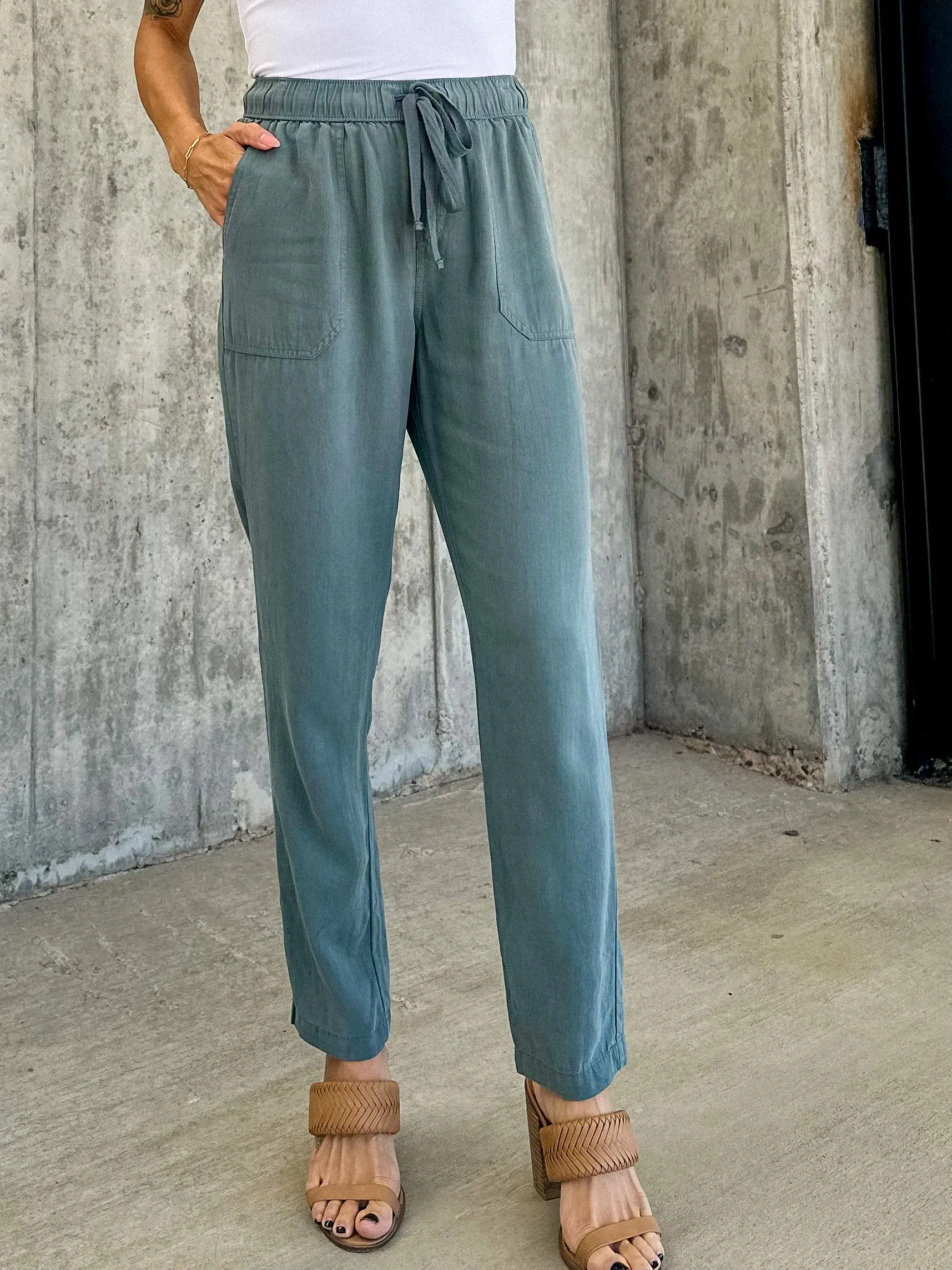 Tapered Straight Drawstring Pants